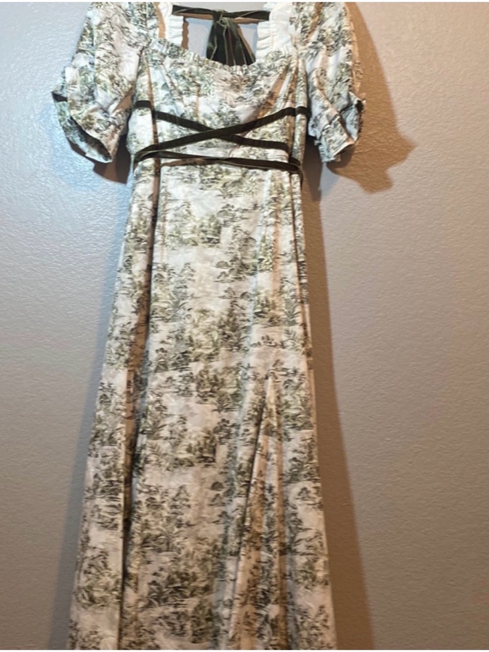 ANTONIO MELANI Sage Floral Puff-Sleeve Maxi Dress with Olive Tie - Picture 10 of 10